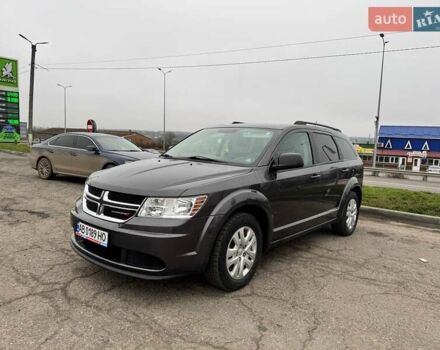 Серый Додж Джорни, объемом двигателя 2.36 л и пробегом 106 тыс. км за 15500 $, фото 1 на Automoto.ua