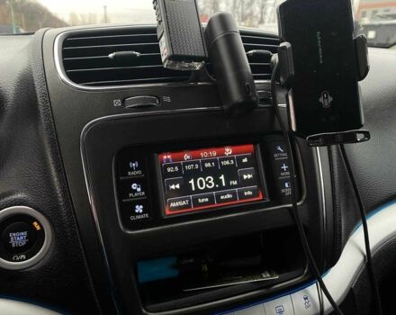 Серый Додж Джорни, объемом двигателя 2.4 л и пробегом 97 тыс. км за 11490 $, фото 17 на Automoto.ua