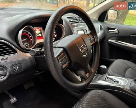 Серый Додж Джорни, объемом двигателя 2.4 л и пробегом 175 тыс. км за 10700 $, фото 16 на Automoto.ua