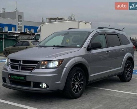 Серый Додж Джорни, объемом двигателя 2.36 л и пробегом 97 тыс. км за 11490 $, фото 8 на Automoto.ua