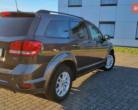 Серый Додж Джорни, объемом двигателя 2.4 л и пробегом 176 тыс. км за 11800 $, фото 4 на Automoto.ua