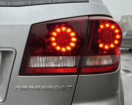 Серый Додж Джорни, объемом двигателя 3.6 л и пробегом 109 тыс. км за 14500 $, фото 22 на Automoto.ua