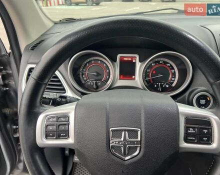 Серый Додж Джорни, объемом двигателя 3.6 л и пробегом 178 тыс. км за 12500 $, фото 3 на Automoto.ua