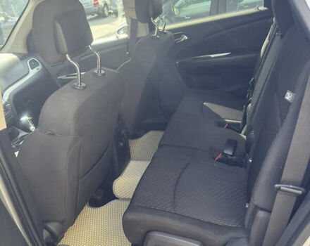 Серый Додж Джорни, объемом двигателя 2.36 л и пробегом 109 тыс. км за 11199 $, фото 6 на Automoto.ua