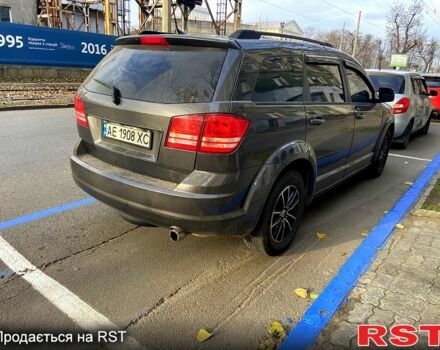 Серый Додж Джорни, объемом двигателя 2.4 л и пробегом 163 тыс. км за 11000 $, фото 2 на Automoto.ua