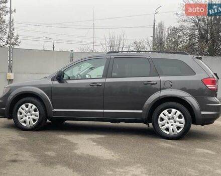 Серый Додж Джорни, объемом двигателя 2.36 л и пробегом 105 тыс. км за 12999 $, фото 7 на Automoto.ua