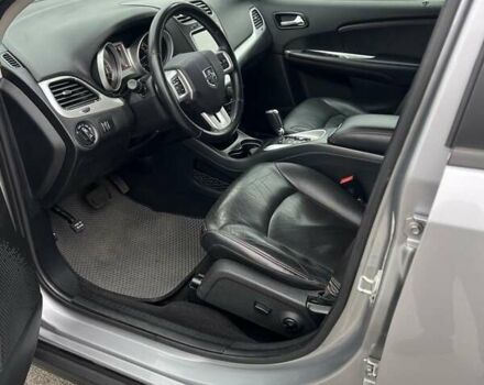 Серый Додж Джорни, объемом двигателя 3.6 л и пробегом 178 тыс. км за 12500 $, фото 2 на Automoto.ua