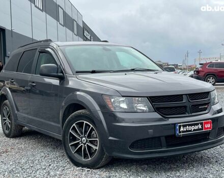 Серый Додж Джорни, объемом двигателя 2.4 л и пробегом 58 тыс. км за 13490 $, фото 2 на Automoto.ua