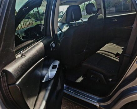 Серый Додж Джорни, объемом двигателя 2.4 л и пробегом 60 тыс. км за 12500 $, фото 6 на Automoto.ua