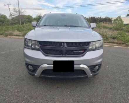 Серый Додж Джорни, объемом двигателя 3.6 л и пробегом 79 тыс. км за 6000 $, фото 1 на Automoto.ua