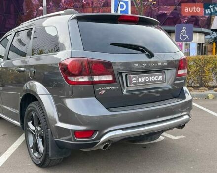 Серый Додж Джорни, объемом двигателя 3.61 л и пробегом 98 тыс. км за 17990 $, фото 5 на Automoto.ua