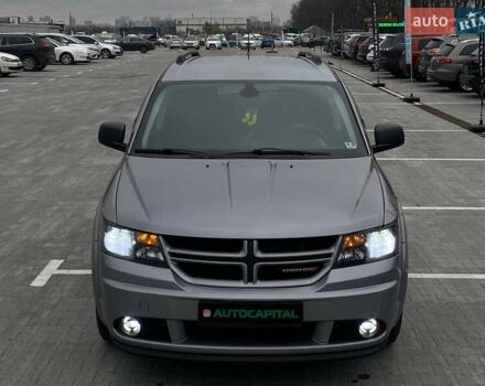 Серый Додж Джорни, объемом двигателя 2.36 л и пробегом 97 тыс. км за 11490 $, фото 6 на Automoto.ua