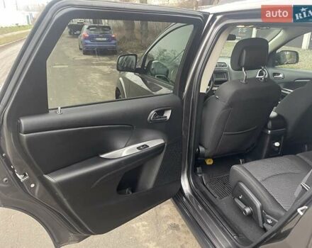 Серый Додж Джорни, объемом двигателя 2.36 л и пробегом 105 тыс. км за 12999 $, фото 9 на Automoto.ua