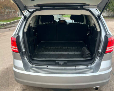 Серый Додж Джорни, объемом двигателя 2.4 л и пробегом 112 тыс. км за 13000 $, фото 11 на Automoto.ua