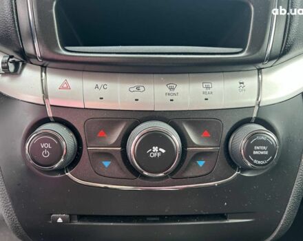 Серый Додж Джорни, объемом двигателя 2.4 л и пробегом 58 тыс. км за 13490 $, фото 27 на Automoto.ua