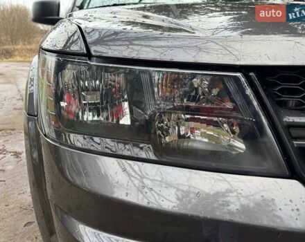 Серый Додж Джорни, объемом двигателя 2.4 л и пробегом 175 тыс. км за 10700 $, фото 27 на Automoto.ua