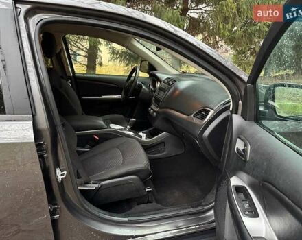 Серый Додж Джорни, объемом двигателя 2.4 л и пробегом 175 тыс. км за 10700 $, фото 23 на Automoto.ua