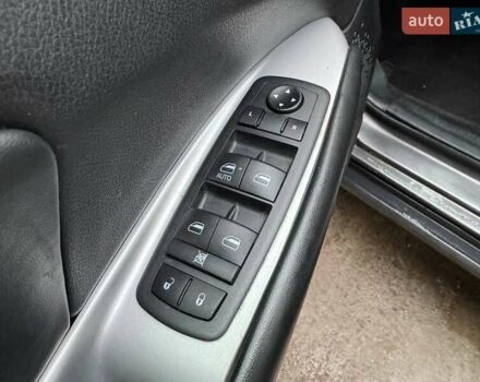 Серый Додж Джорни, объемом двигателя 2.4 л и пробегом 175 тыс. км за 10700 $, фото 29 на Automoto.ua