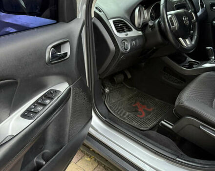 Серый Додж Джорни, объемом двигателя 2.4 л и пробегом 177 тыс. км за 12999 $, фото 19 на Automoto.ua