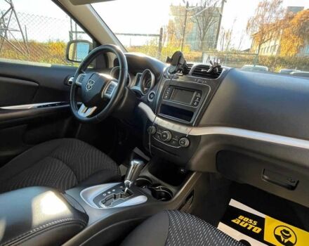 Серый Додж Джорни, объемом двигателя 2.4 л и пробегом 123 тыс. км за 13150 $, фото 15 на Automoto.ua