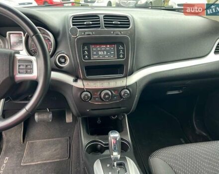 Сірий Додж Джорні, об'ємом двигуна 2.4 л та пробігом 58 тис. км за 13390 $, фото 25 на Automoto.ua