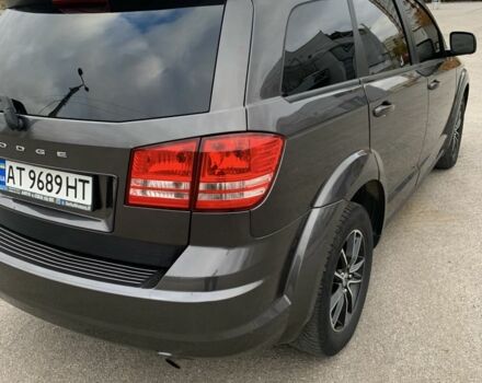 Серый Додж Джорни, объемом двигателя 2.4 л и пробегом 105 тыс. км за 13500 $, фото 5 на Automoto.ua