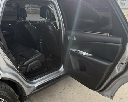 Сірий Додж Джорні, об'ємом двигуна 2.36 л та пробігом 137 тис. км за 14000 $, фото 6 на Automoto.ua