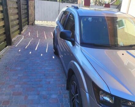 Серый Додж Джорни, объемом двигателя 2.36 л и пробегом 54 тыс. км за 14500 $, фото 7 на Automoto.ua