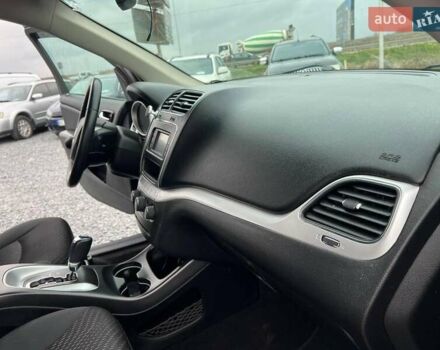 Сірий Додж Джорні, об'ємом двигуна 2.4 л та пробігом 58 тис. км за 13390 $, фото 41 на Automoto.ua