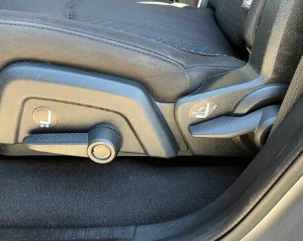 Серый Додж Джорни, объемом двигателя 2.4 л и пробегом 123 тыс. км за 13150 $, фото 16 на Automoto.ua