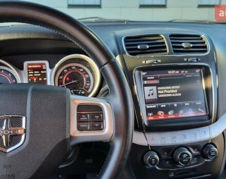 Серый Додж Джорни, объемом двигателя 2.4 л и пробегом 176 тыс. км за 11800 $, фото 7 на Automoto.ua