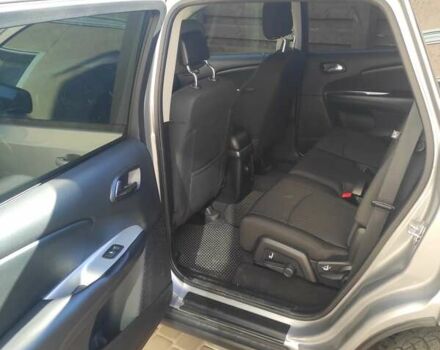 Серый Додж Джорни, объемом двигателя 2.36 л и пробегом 54 тыс. км за 14500 $, фото 4 на Automoto.ua