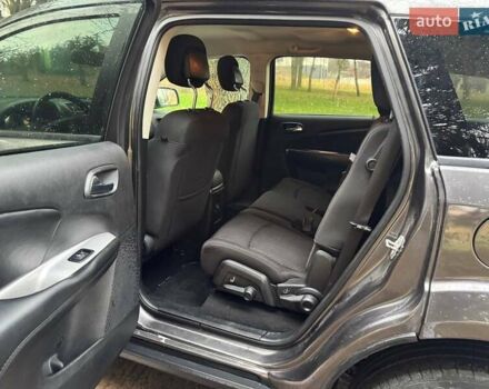 Серый Додж Джорни, объемом двигателя 2.4 л и пробегом 175 тыс. км за 10700 $, фото 17 на Automoto.ua