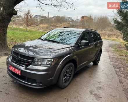 Серый Додж Джорни, объемом двигателя 2.4 л и пробегом 175 тыс. км за 10700 $, фото 4 на Automoto.ua