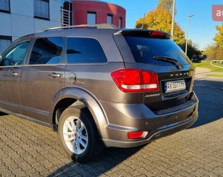 Серый Додж Джорни, объемом двигателя 2.4 л и пробегом 176 тыс. км за 11800 $, фото 3 на Automoto.ua