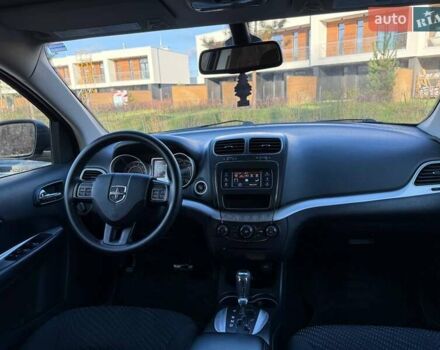 Серый Додж Джорни, объемом двигателя 2.36 л и пробегом 108 тыс. км за 12799 $, фото 16 на Automoto.ua