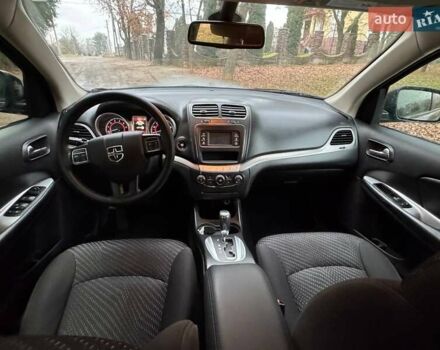 Серый Додж Джорни, объемом двигателя 2.4 л и пробегом 175 тыс. км за 10700 $, фото 15 на Automoto.ua