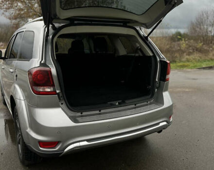 Серый Додж Джорни, объемом двигателя 2.36 л и пробегом 145 тыс. км за 13799 $, фото 10 на Automoto.ua