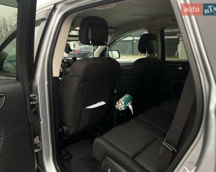 Серый Додж Джорни, объемом двигателя 2.36 л и пробегом 97 тыс. км за 11490 $, фото 28 на Automoto.ua