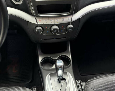 Серый Додж Джорни, объемом двигателя 2.4 л и пробегом 177 тыс. км за 12999 $, фото 16 на Automoto.ua