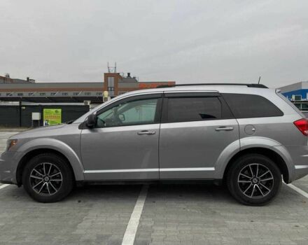 Серый Додж Джорни, объемом двигателя 2.4 л и пробегом 97 тыс. км за 11490 $, фото 4 на Automoto.ua