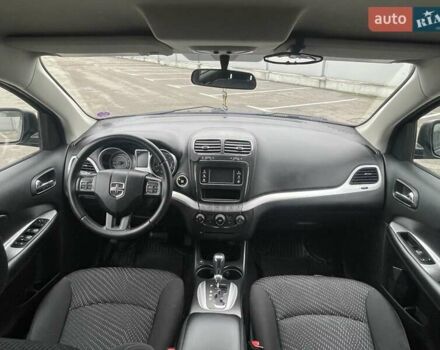 Серый Додж Джорни, объемом двигателя 2.36 л и пробегом 105 тыс. км за 12999 $, фото 13 на Automoto.ua