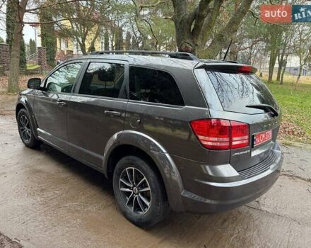 Серый Додж Джорни, объемом двигателя 2.4 л и пробегом 175 тыс. км за 10700 $, фото 11 на Automoto.ua