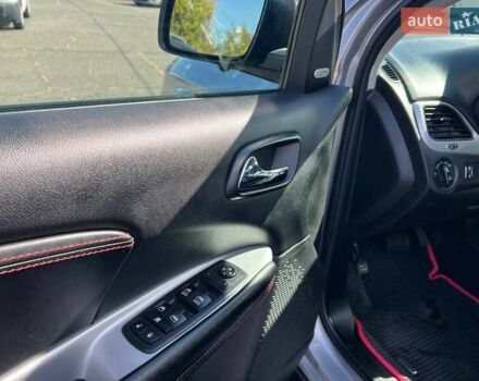 Серый Додж Джорни, объемом двигателя 3.6 л и пробегом 81 тыс. км за 14799 $, фото 8 на Automoto.ua