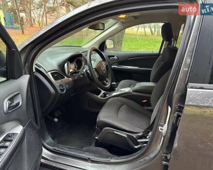 Серый Додж Джорни, объемом двигателя 2.4 л и пробегом 175 тыс. км за 10700 $, фото 14 на Automoto.ua