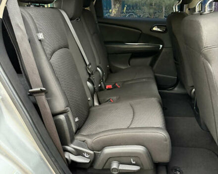 Серый Додж Джорни, объемом двигателя 2.4 л и пробегом 177 тыс. км за 12999 $, фото 12 на Automoto.ua