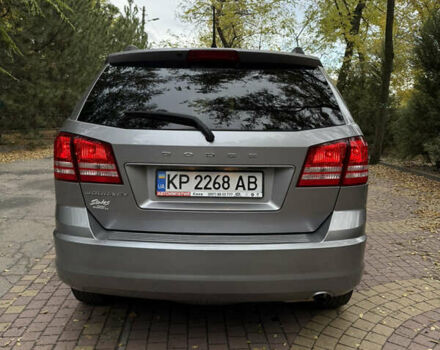 Серый Додж Джорни, объемом двигателя 2.4 л и пробегом 177 тыс. км за 12999 $, фото 5 на Automoto.ua