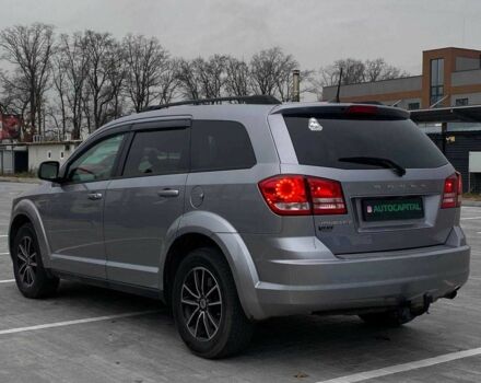 Серый Додж Джорни, объемом двигателя 2.4 л и пробегом 97 тыс. км за 11490 $, фото 7 на Automoto.ua