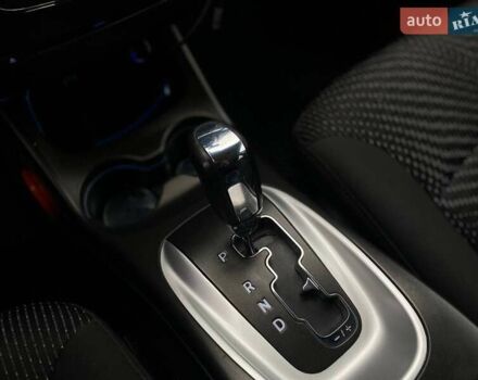 Серый Додж Джорни, объемом двигателя 2.36 л и пробегом 97 тыс. км за 11490 $, фото 33 на Automoto.ua