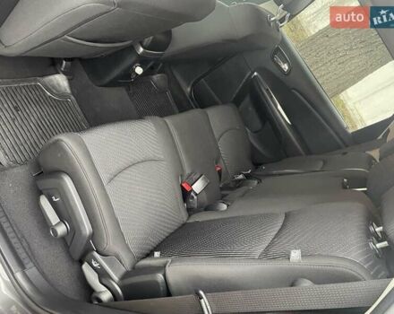 Серый Додж Джорни, объемом двигателя 2.36 л и пробегом 105 тыс. км за 12999 $, фото 15 на Automoto.ua